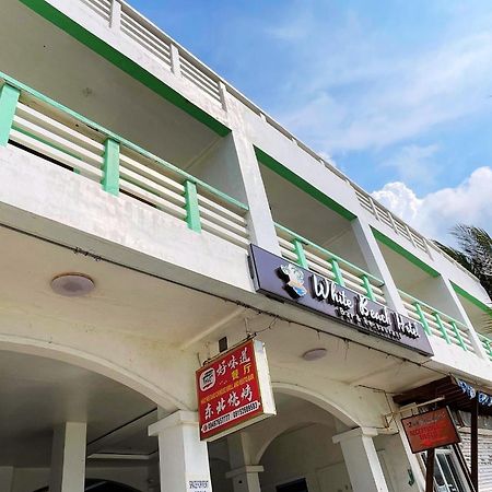 White Beach Hotel Puerto Galera Powered By Cocotel Eksteriør billede